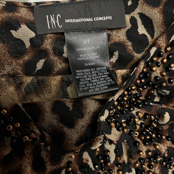 Women’s Inc Concept  Leopard Print Top - Picture 2 of 5